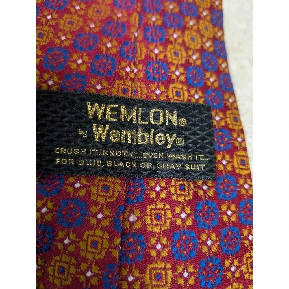 Wembley Lot of 6 Vintage Ties - Stripes Geometric Patterns - Mens‎ Neckwear